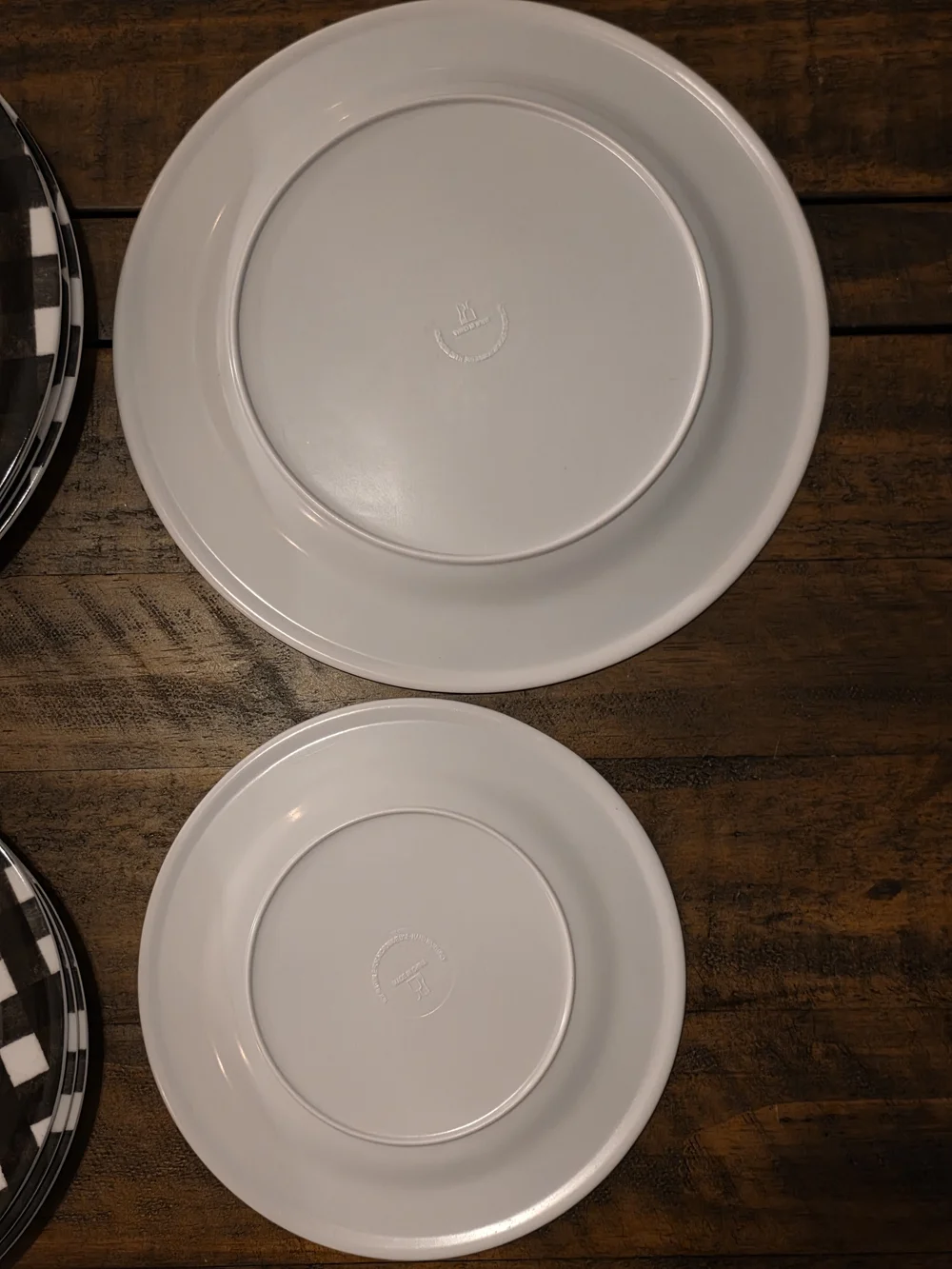 Buffalo Check Truck Melamine Christmad Dinnerware